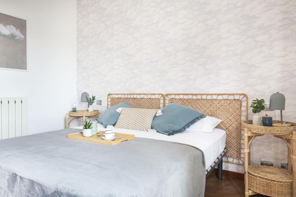 Easylife - Gem In The Heart Of The Navigli