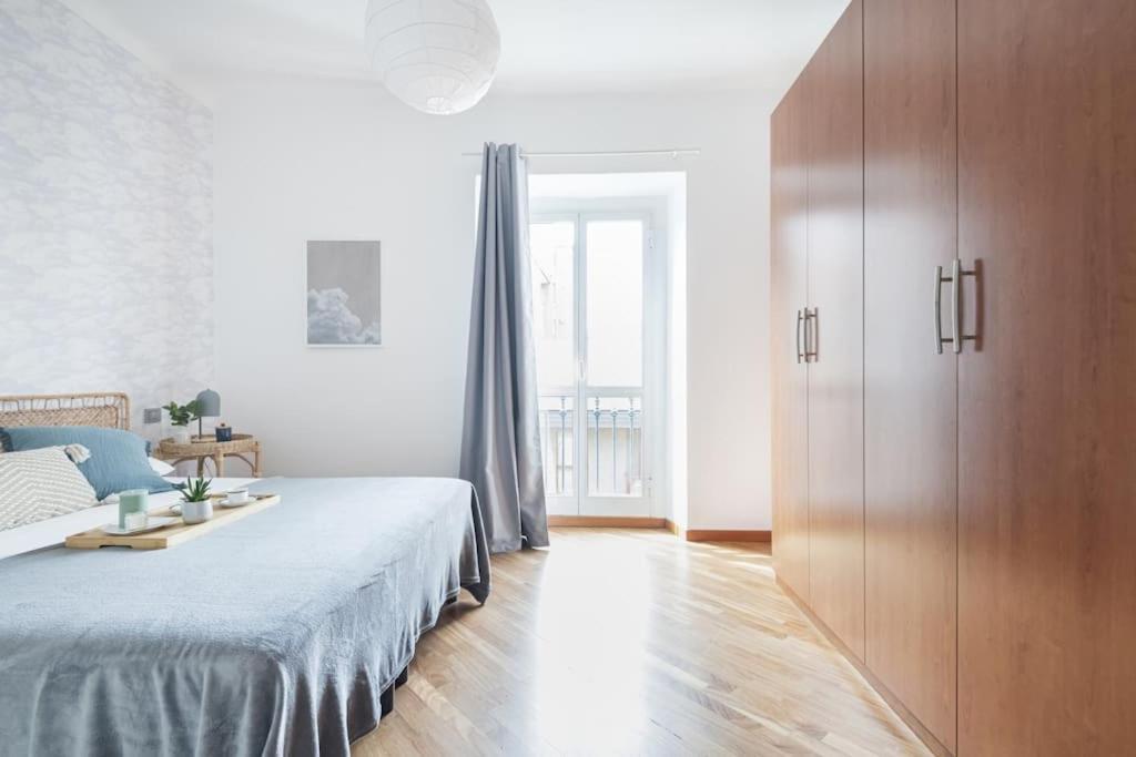 Easylife - Gem In The Heart Of The Navigli