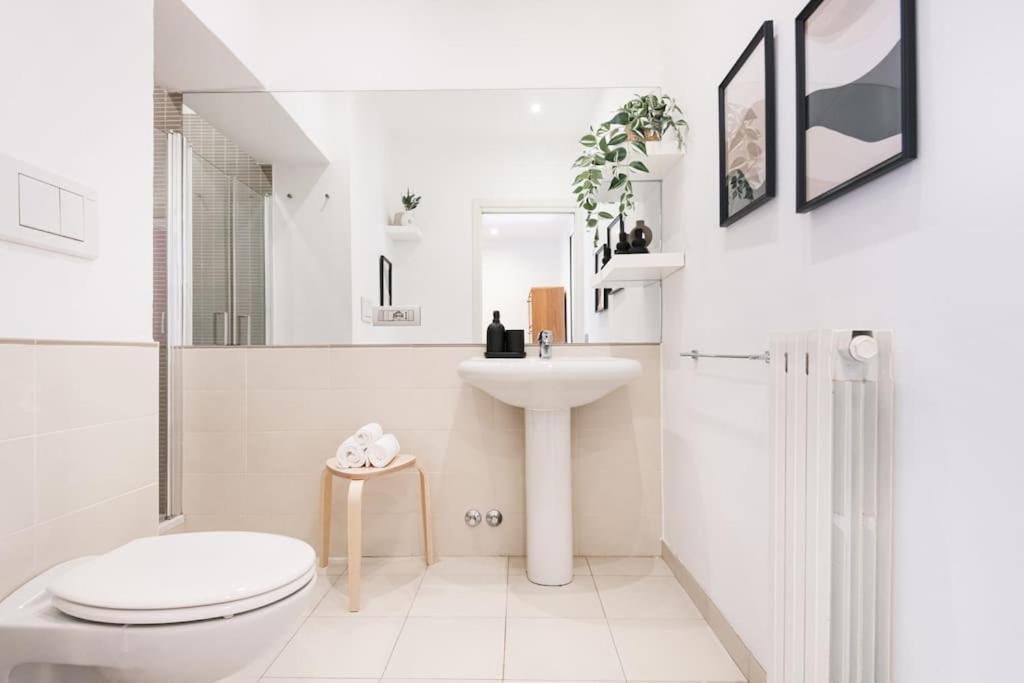 Appartement Easylife - Gem In The Heart Of The Navigli Milan